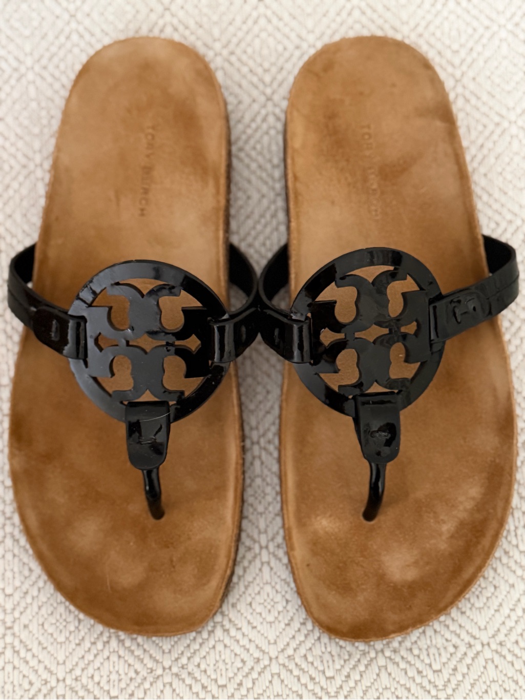 Tory Burch Black Patent Logo Thong Sandals With Tan Footbed